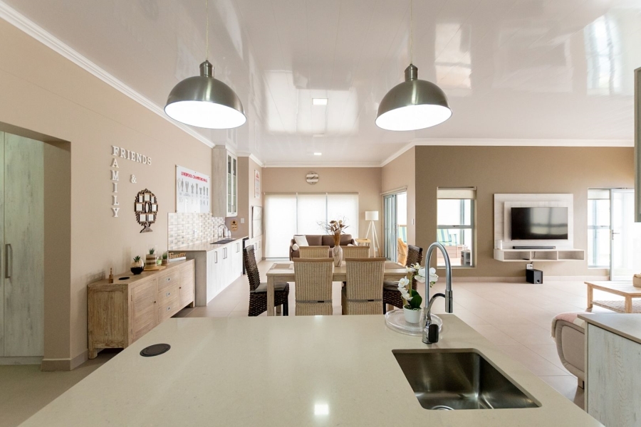3 Bedroom Property for Sale in Blue Lagoon Western Cape